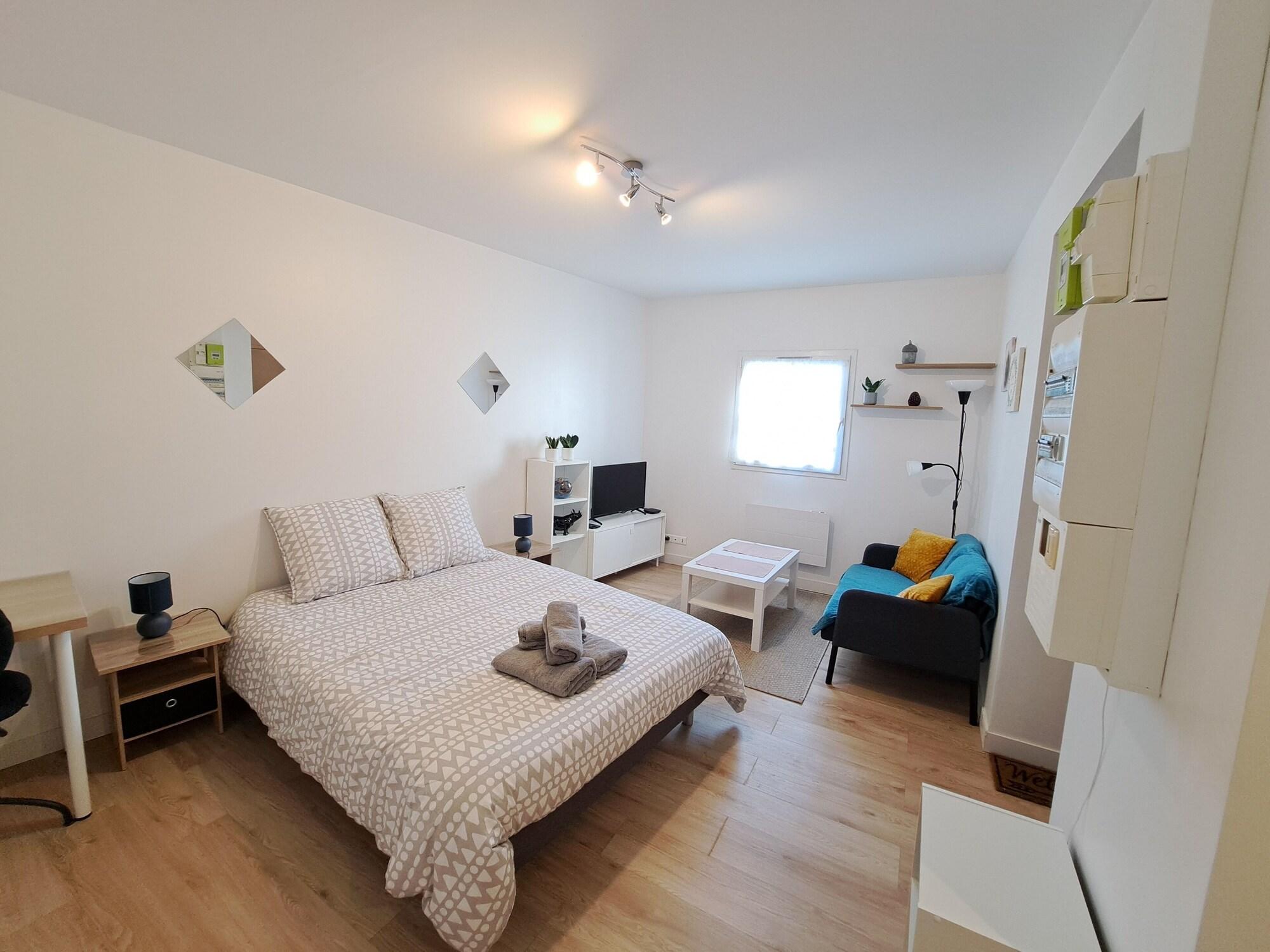 Studio Cosy En Hypercentre — 4-Star Luxury Hotel in Brest, France