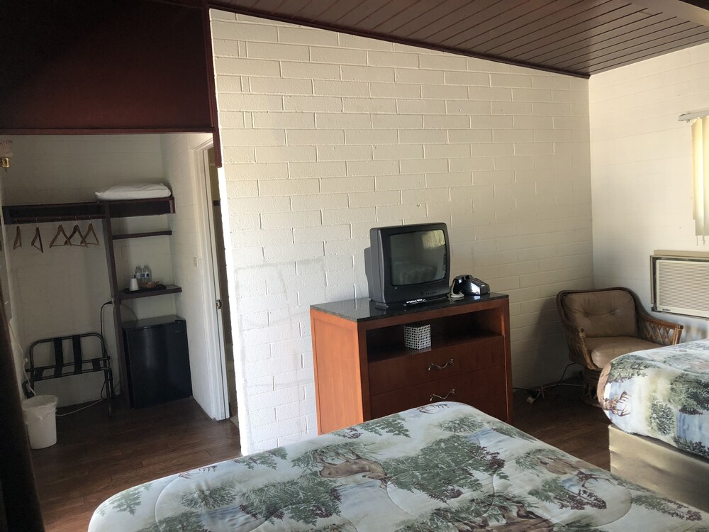 Sequoia Village - photo 16