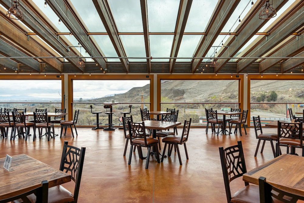 Courtyard by Marriott Salt Lake City Cottonwood - photo 61