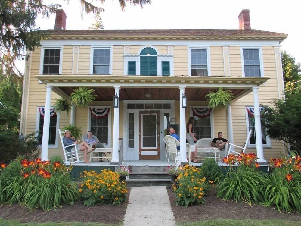 VanWinkle Inn - photo 42