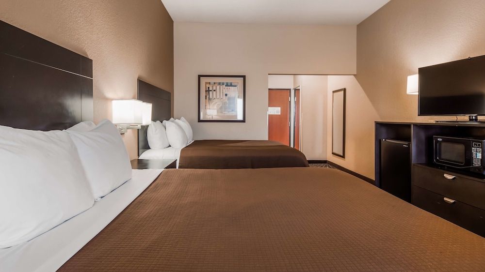 Hondo Inn Hotel - photo 12