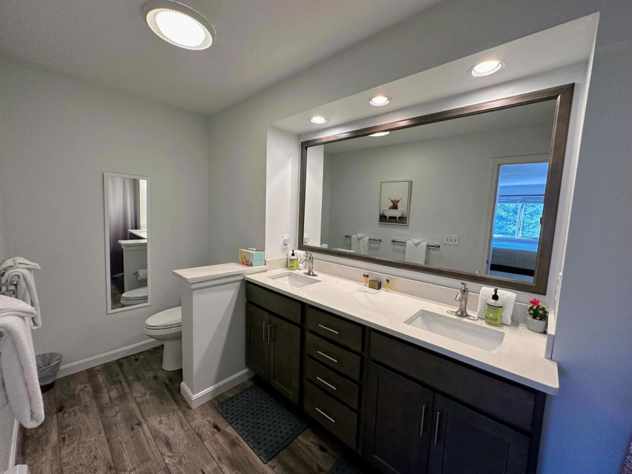 F7 Comfortable golf course townhouse within walking distance of Mount Washington Hotel - photo 18