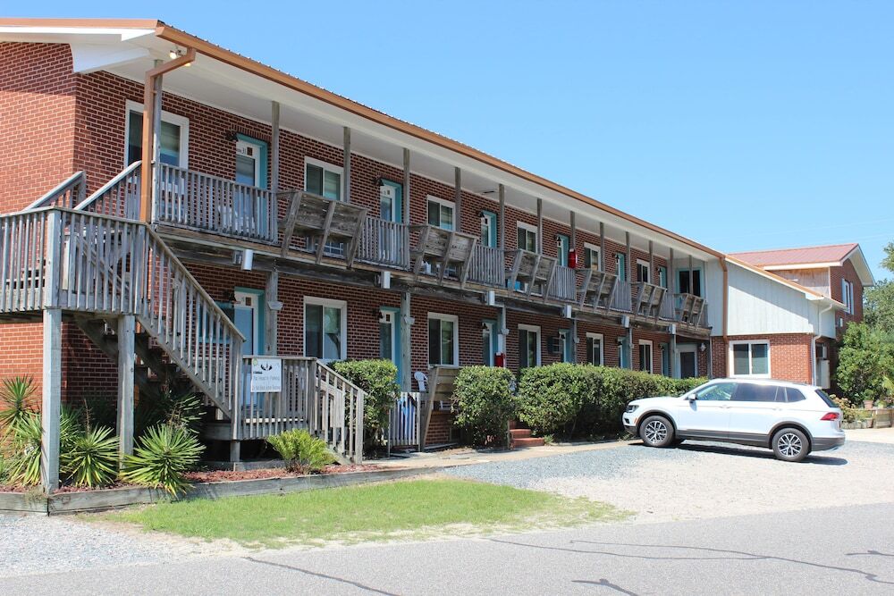 Cape Pines Motel — Buxton