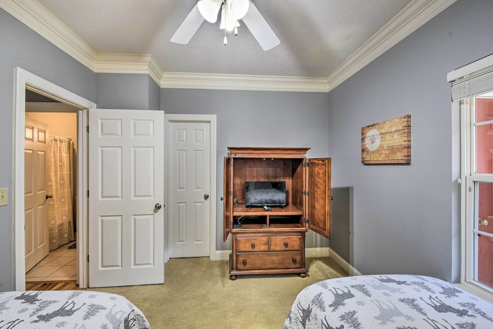 Inviting Kingwood Resort Condo in Clayton - photo 5