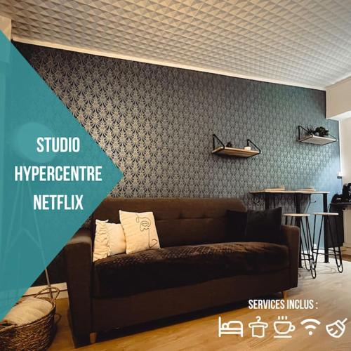 Le Studio Des Halles Hypercentre Netflix in Chateauroux, France