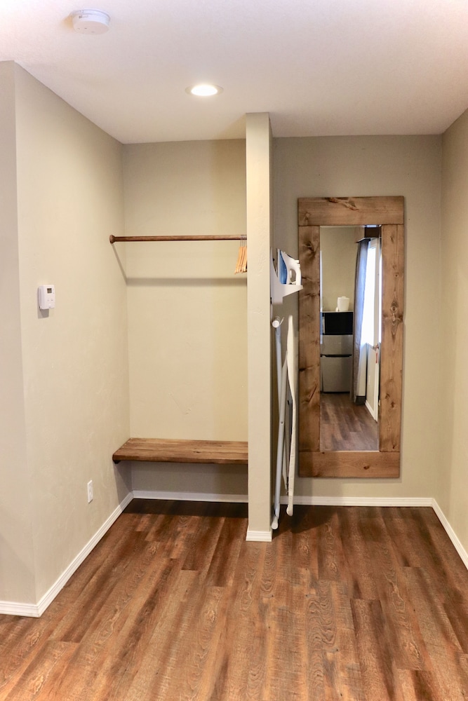 Evergreen Motel - photo 23