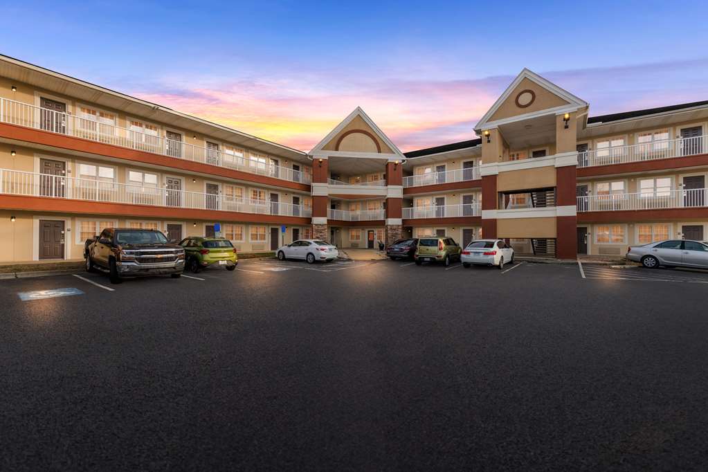 Suburban Studios Winston Salem - photo 3