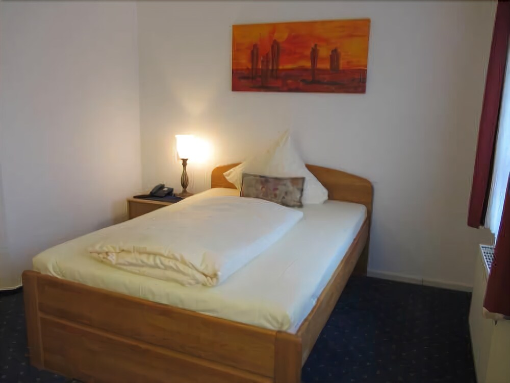 Tdyhomes Hotel — Landstuhl — photo 4