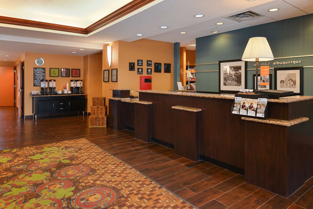 Hampton Inn & Suites Albuquerque Coors Road - photo 3