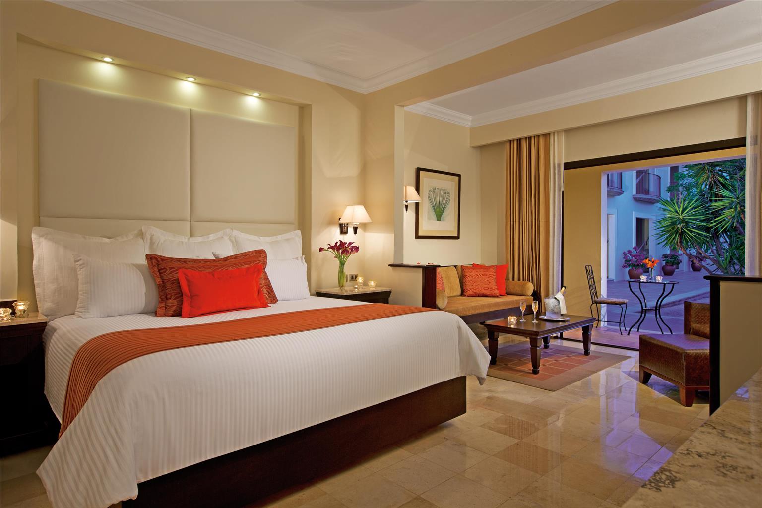 Guest room