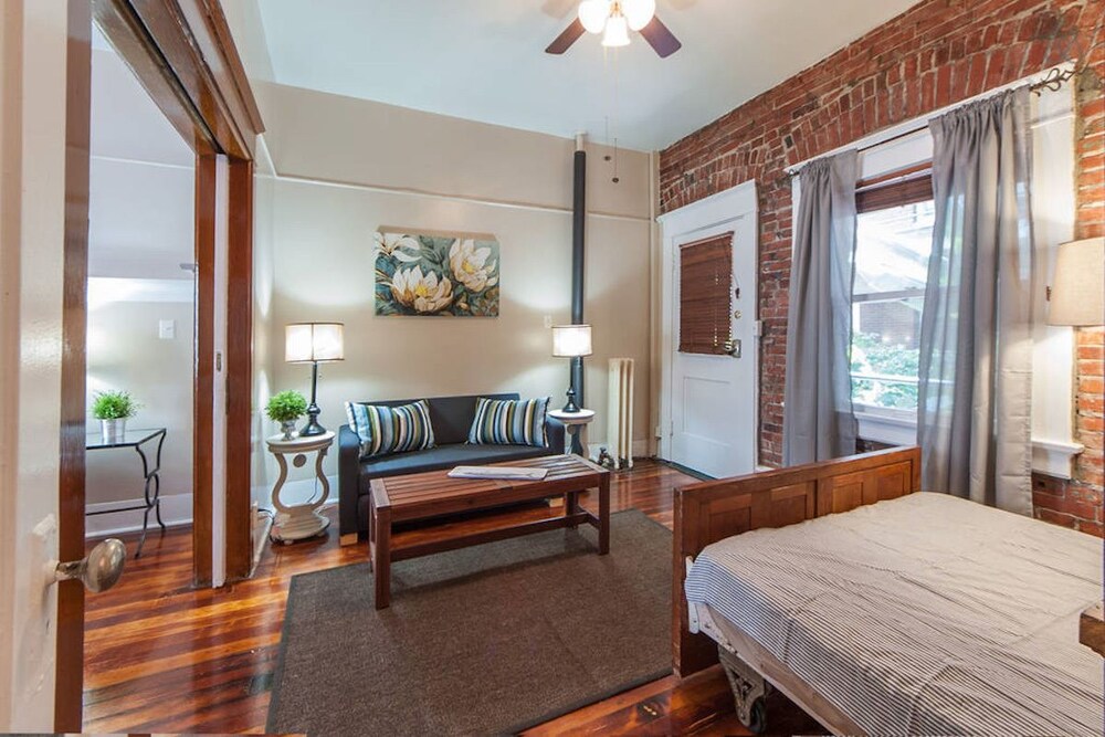 Ellison Suites - photo 19