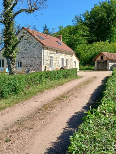 Le Bonnetoit - carbon neutral hotel in Unknown City