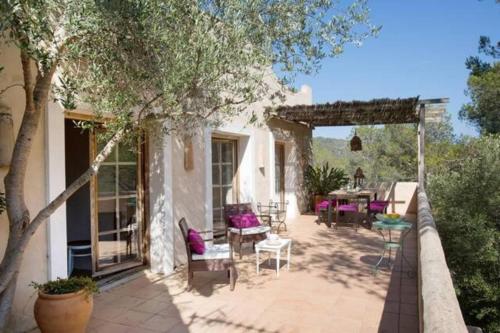 Villa Hermosa at Masia Nur Sitges Adults only — 4-Star Luxury Hotel in Canyelles, Spain
