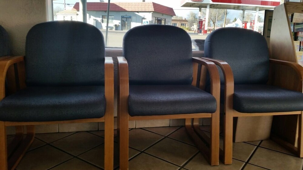 National 9 Inn Sand Canyon - photo 4