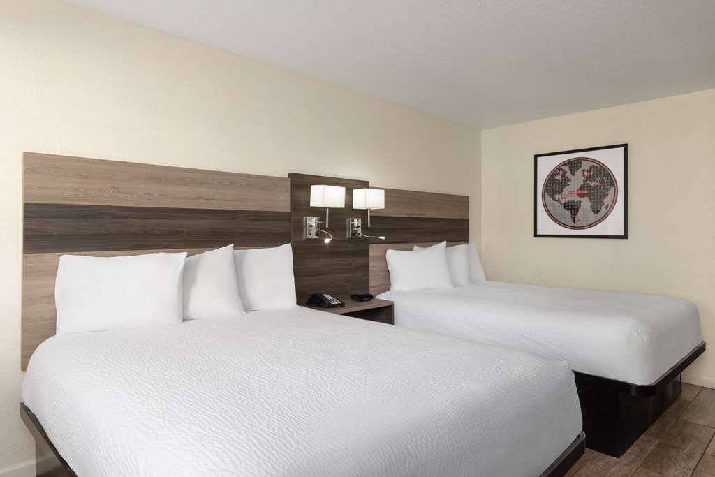 Ramada by Wyndham Kingman - photo 20