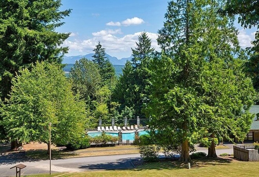 Tall Chief Camping Resort Cottage 1 - photo 10