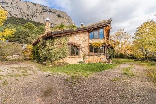 Cal Serrat - carbon neutral hotel in Unknown City