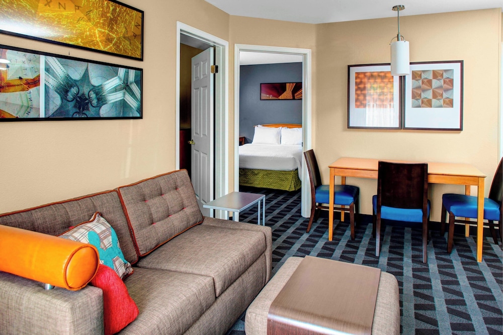 TownePlace Suites by Marriott Fresno - photo 6