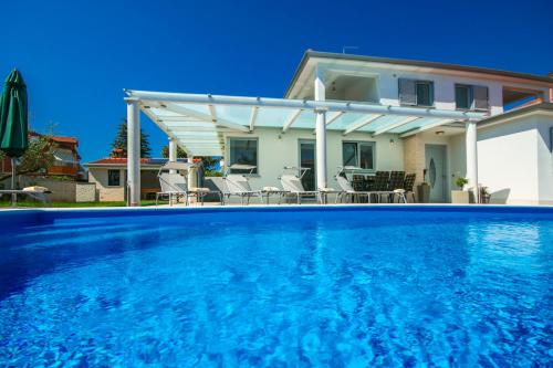 Villa Family Paris — 4-Star Luxury Hotel in Umag, Croatia