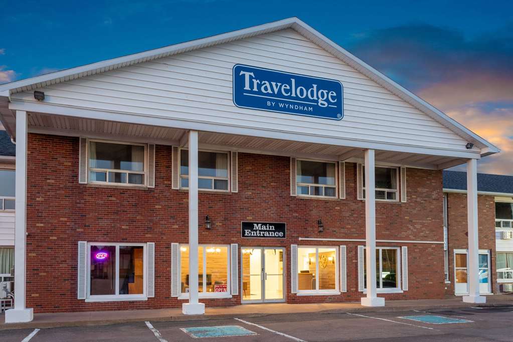 Travelodge by Wyndham Amherst in Amherst, Canada