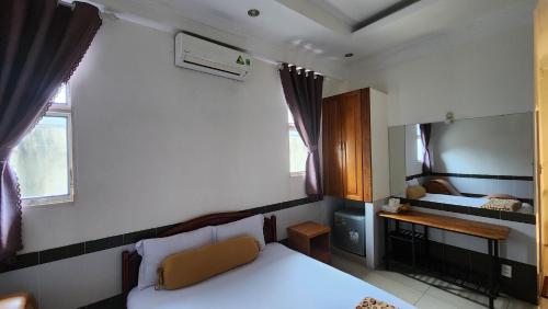 Ngoc Son Hotel — Bien Hoa — photo 2