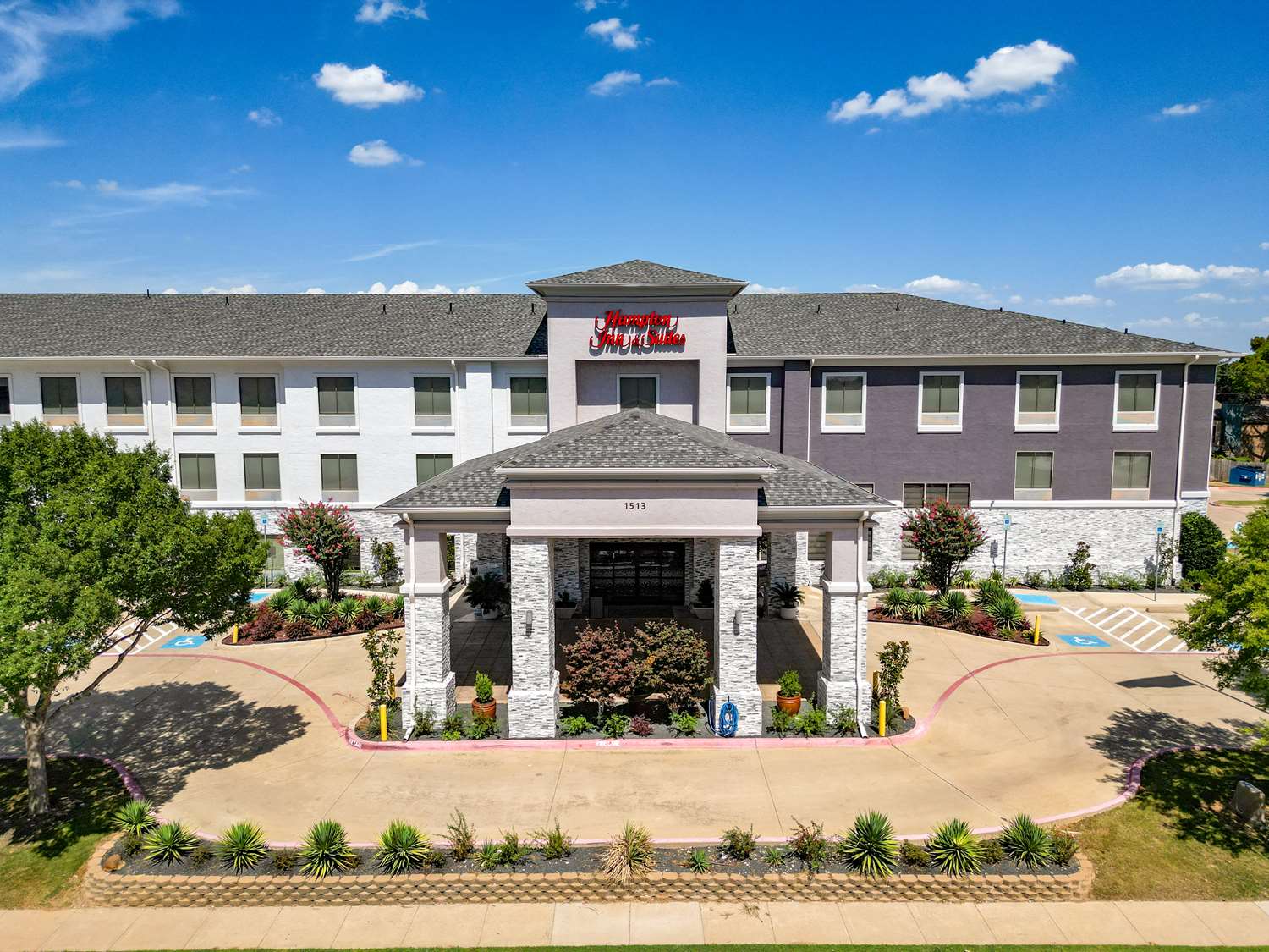 Hampton Inn & Suites Denton - photo 12