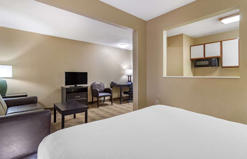 Extended Stay America Suites San Antonio Colonnade Medical - photo 18