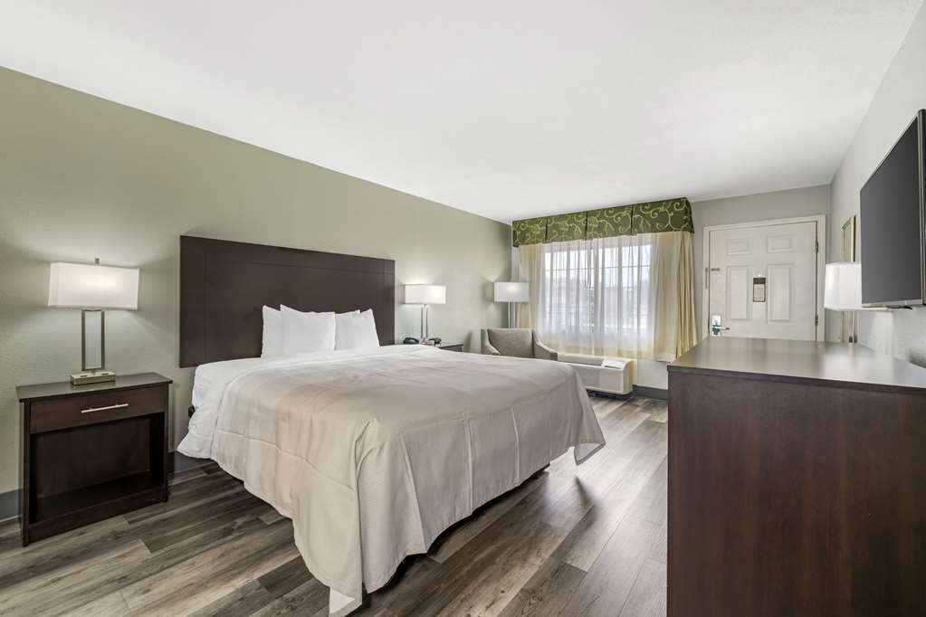 Quality Inn Siloam Springs West - photo 21