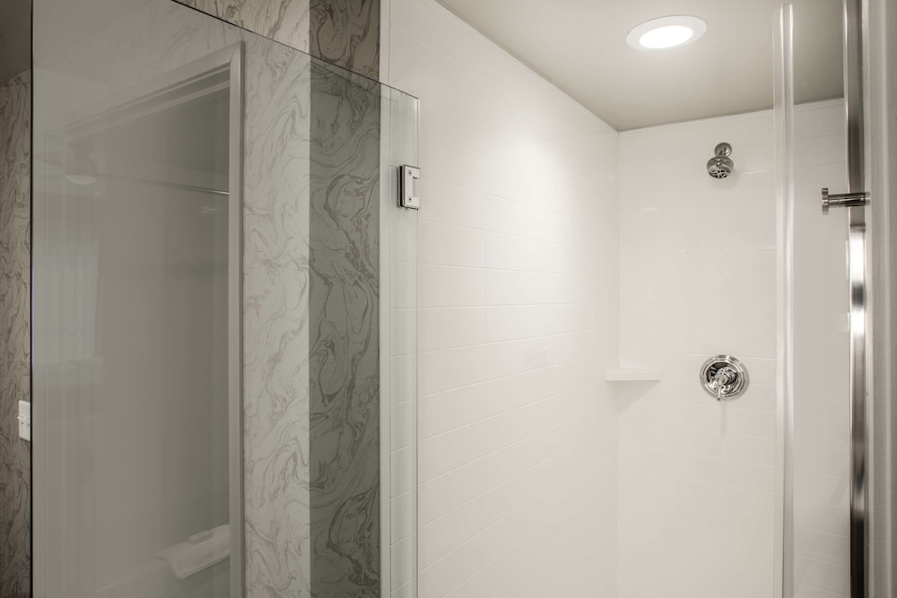 Homewood Suites by Hilton Salina Downtown - photo 24