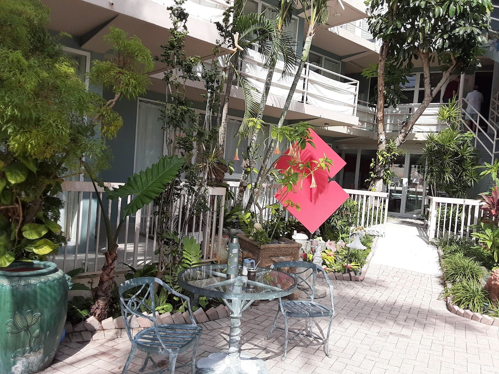 Manhattan Tower Apartment Hotel - photo 99
