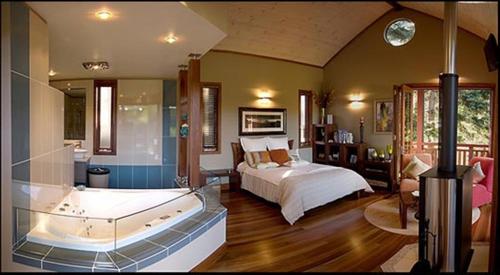 Cottage in The Woods Maleny — 4-Star Luxury Hotel in Maleny, Australia