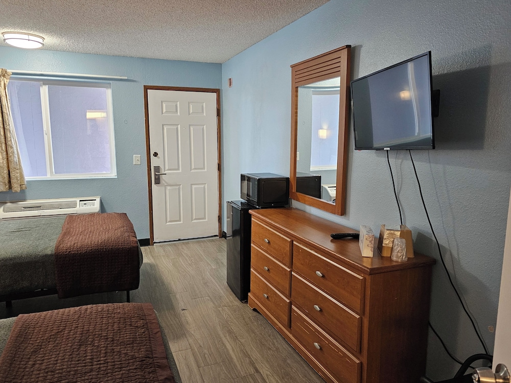 Sumner Motor Inn - photo 15