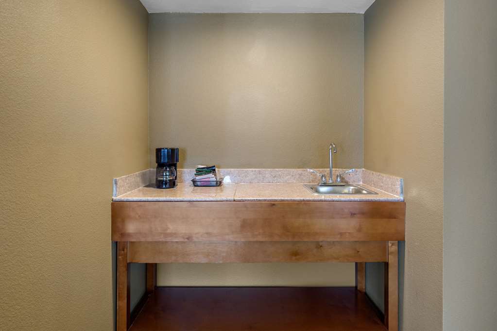Comfort Inn & Suites SW Houston Sugarland - photo 21