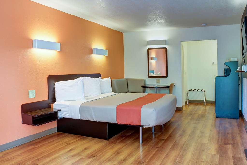 Motel 6 Bishop CA - photo 12