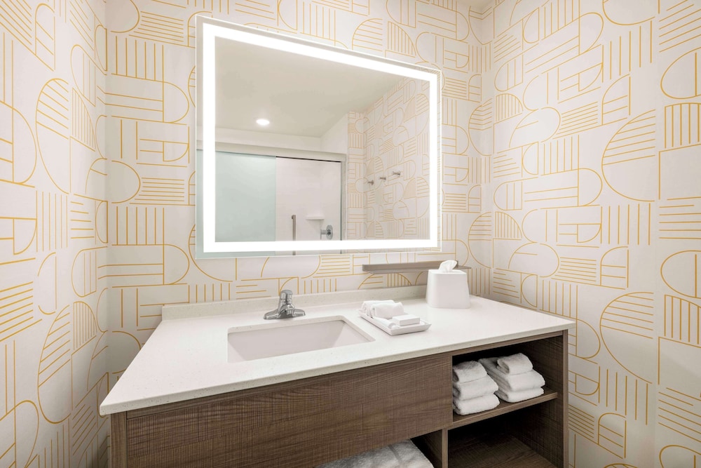 Home2 Suites by Hilton Livingston Yellowstone - photo 20