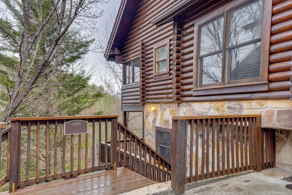 3 Mi To Dollywood Pigeon Forge Resort Studio - photo 20