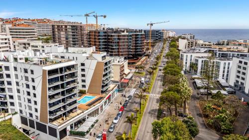 Sao Lucas Apartment Top Location — 4-Star Luxury Hotel in Funchal, Portugal