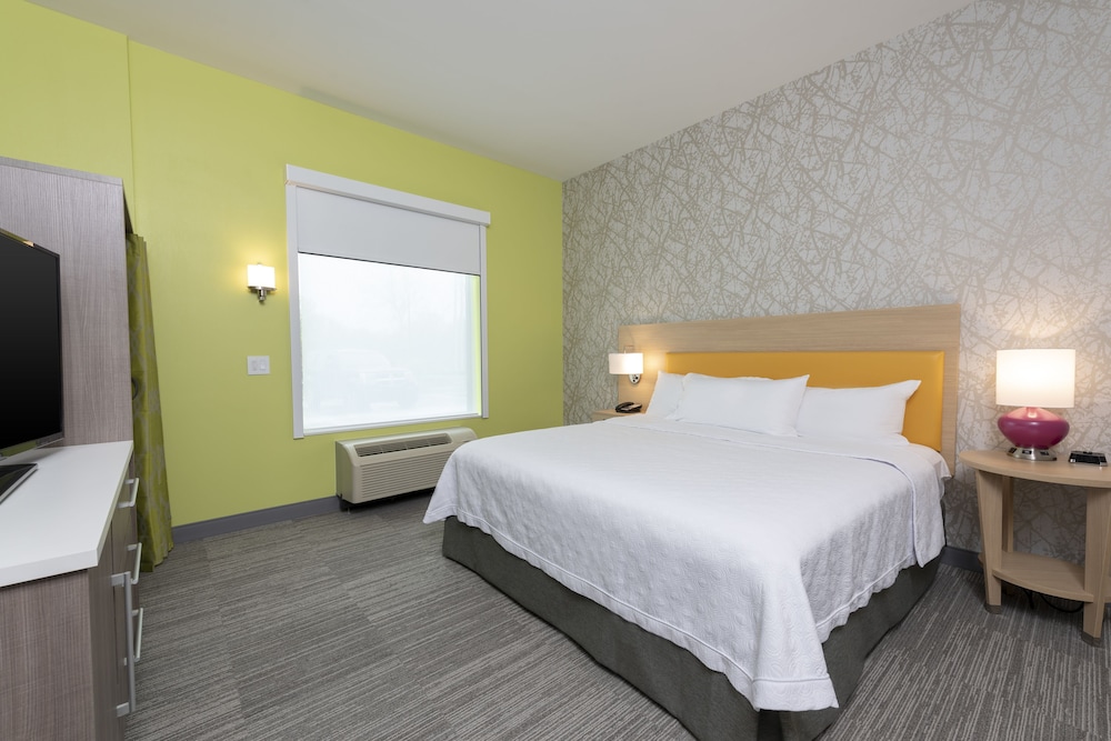 Home2 Suites by Hilton Indianapolis Airport - photo 6