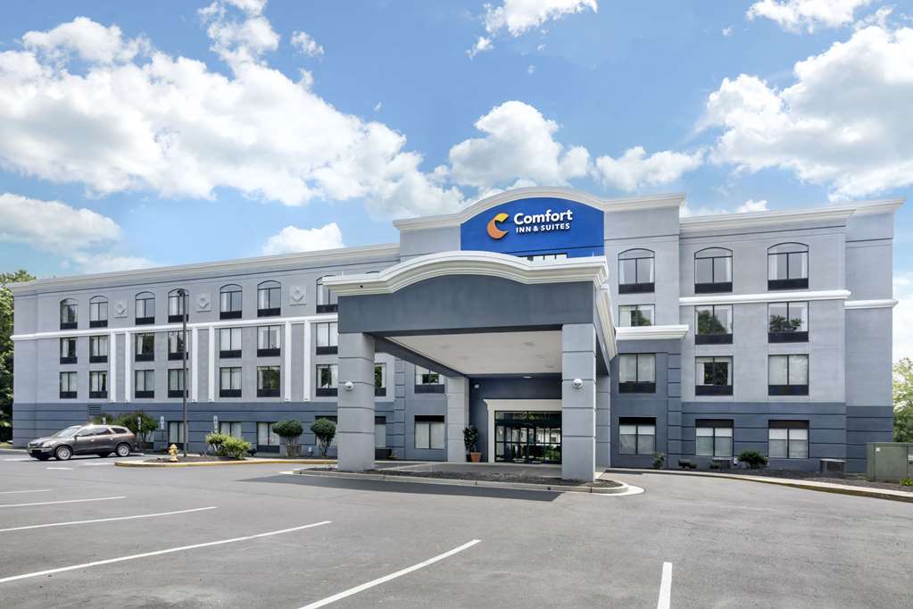 Comfort Inn & Suites Voorhees Mt. Laurel - photo 2