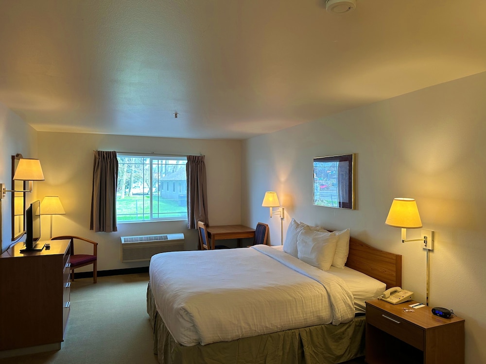 Peppermill Empress Inn - photo 18