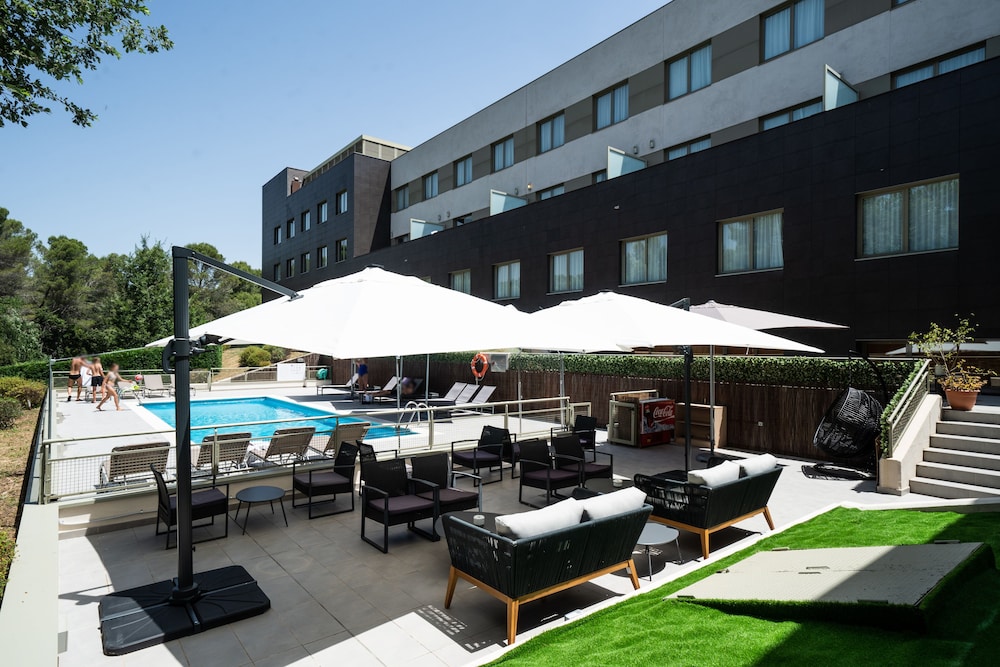 B&B Hotel Barcelona Sant Cugat — hotel in Sant Cugat Del Valles
