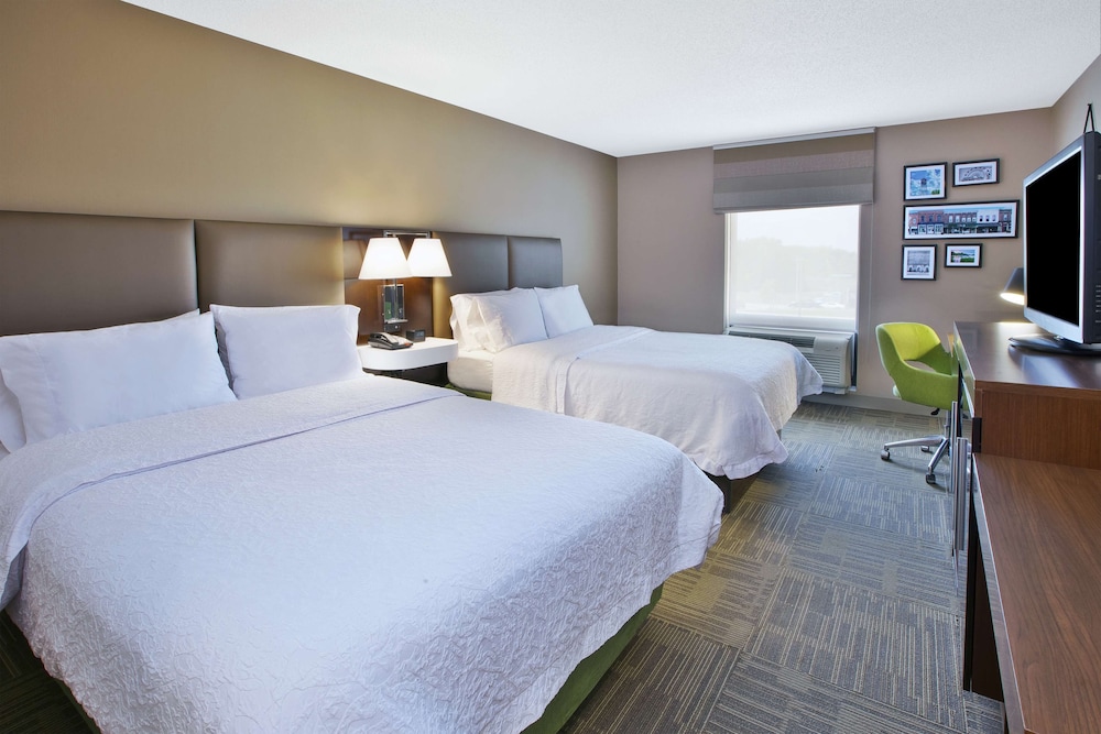 Hampton Inn Commerce Novi - photo 18