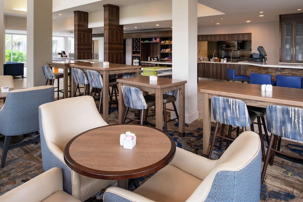 Hilton Garden Inn Baton Rouge Airport - photo 36