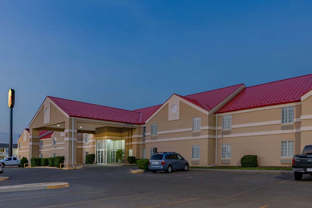 Super 8 by Wyndham Amarillo West - photo 4