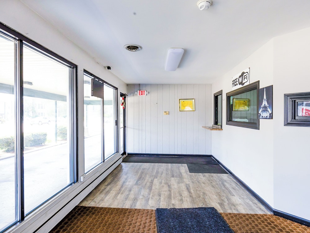 Manor Motel Near Oak Brook Chicago Westchester - photo 9