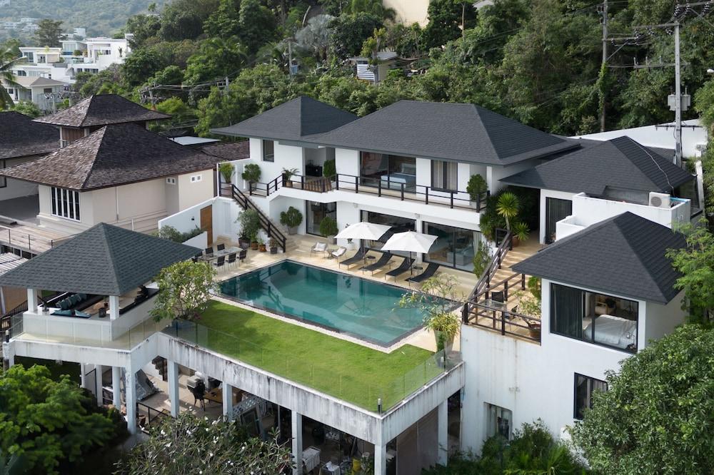 Villa Mullion Cove — 4-Star Luxury Hotel in Koh Samui, Thailand
