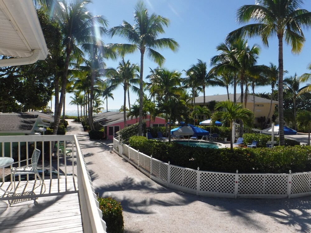 Waterside Inn on the Beach - photo 48