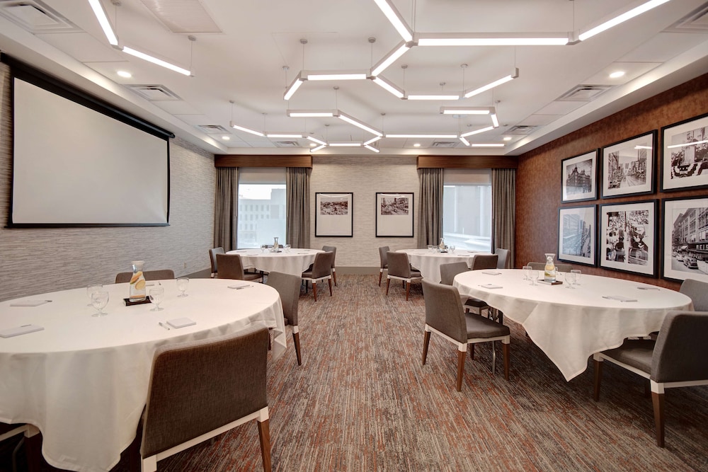 Hilton Garden Inn Terre Haute - photo 87