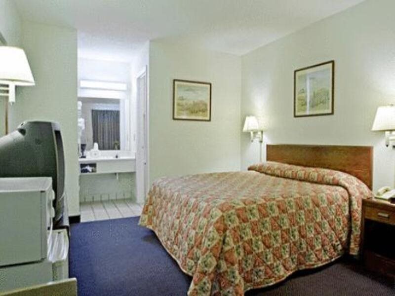 Americas Best Value Inn Dayton - photo 9