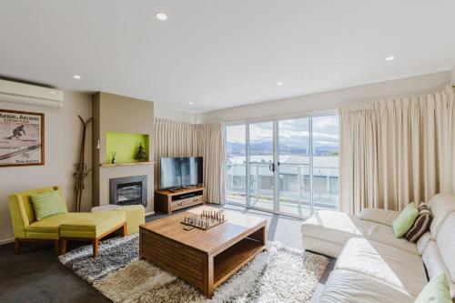 Grevillea 1 12 Poly Cow Lane in Jindabyne, Australia